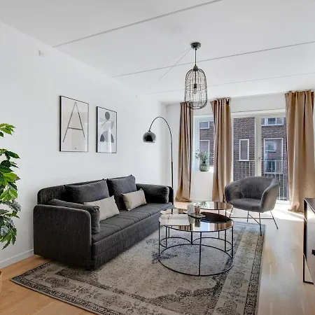 Apartman Sanders Field's - Chic Three-bedroom Townhouse With Private Terrace Koppenhága