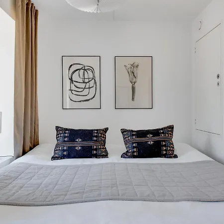 Apartman Sanders Field's - Chic Three-bedroom Townhouse With Private Terrace *