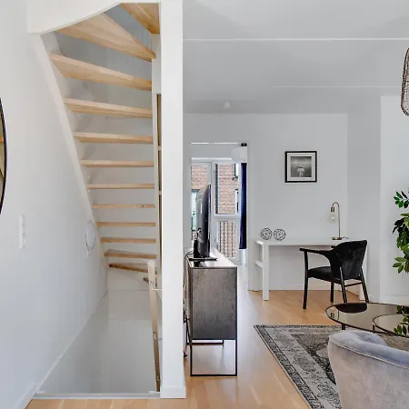 Sanders Field's - Chic Three-bedroom Townhouse With Private Terrace * Koppenhága